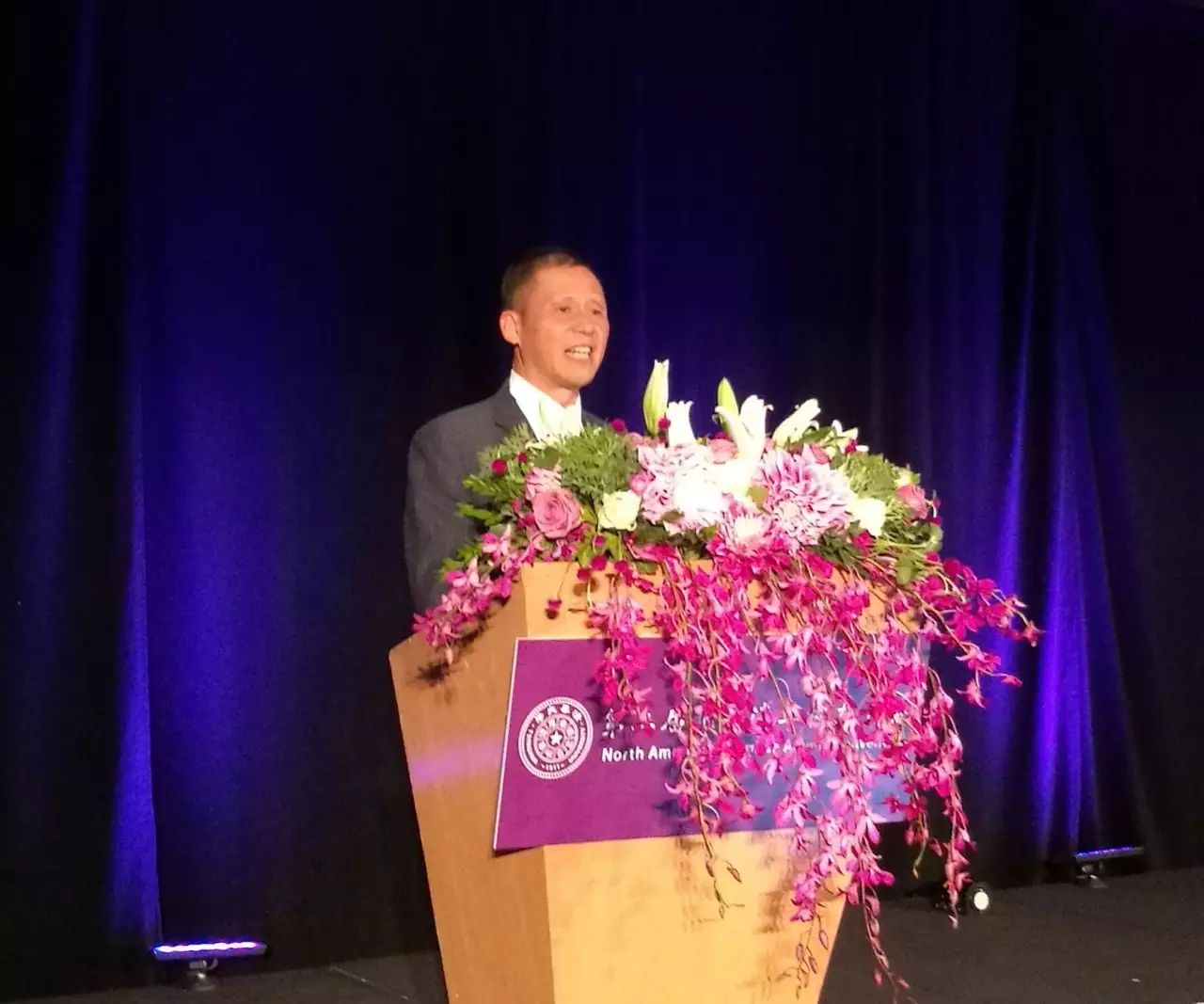 胡胜发总裁在北美清华校友大会暨创新高峰论坛作交流发言 胡胜发总裁在北美清华校友大会暨创新高峰论坛作交流发言